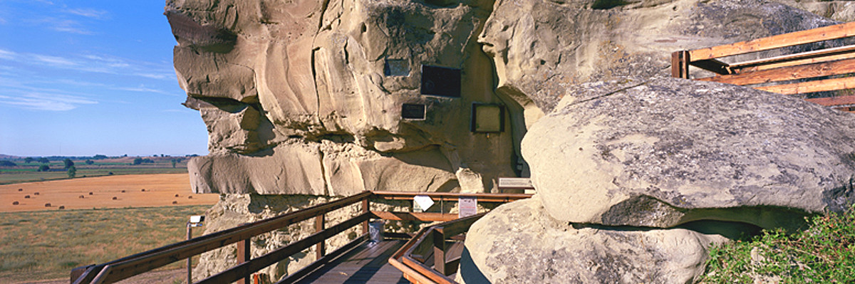 Clark’s Signature, Pompey’s Pillar, 1999